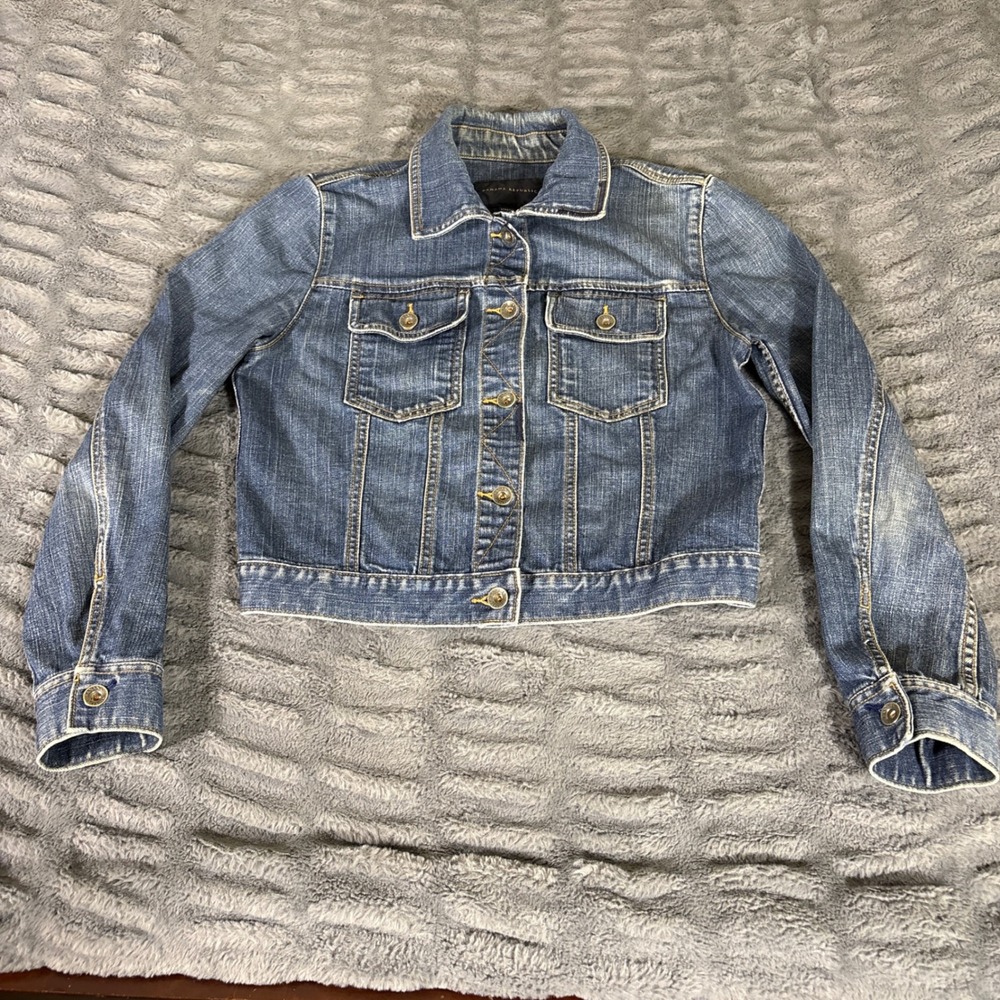 Banana Republic Womens Medium Wash Blue Stretch Denim Trucker Jacket Size M